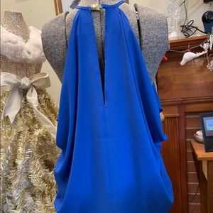 EXPRESS SLEEVELESS TOP